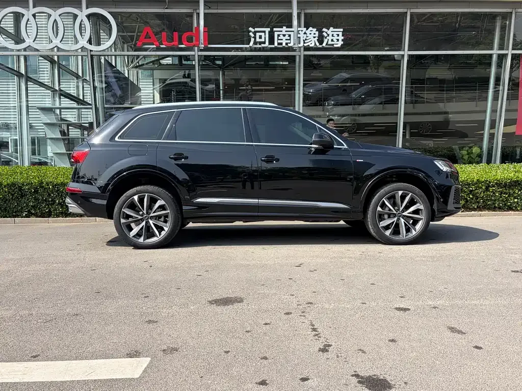 Audi Q7 — фото 5