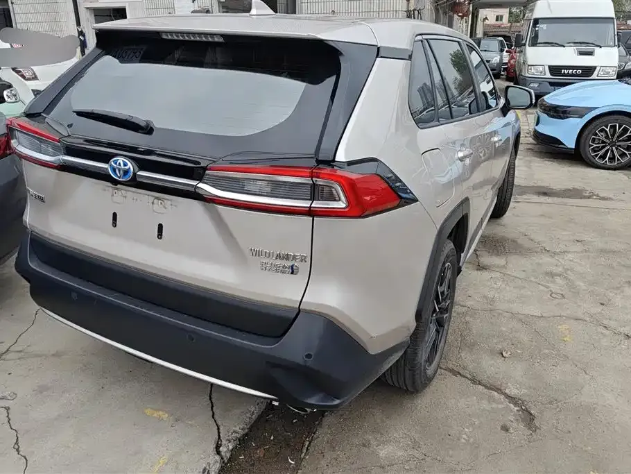 Toyota Wildlander New Energy 2022 из CN, фото 9