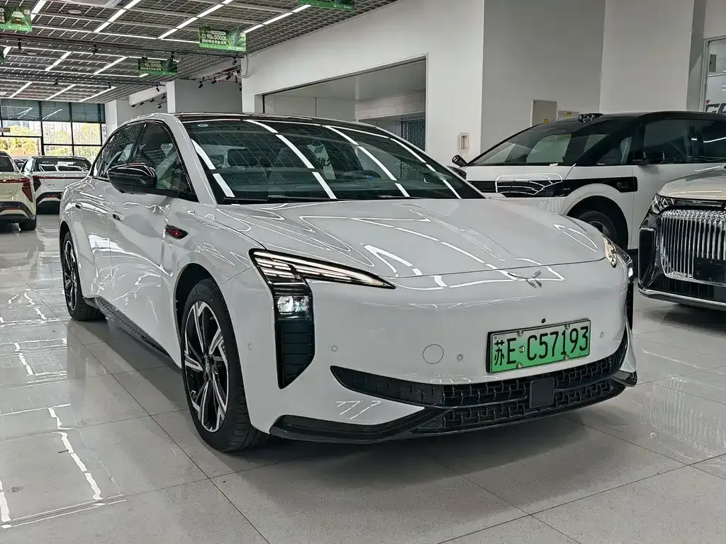 Hongqi EH7 — фото 10