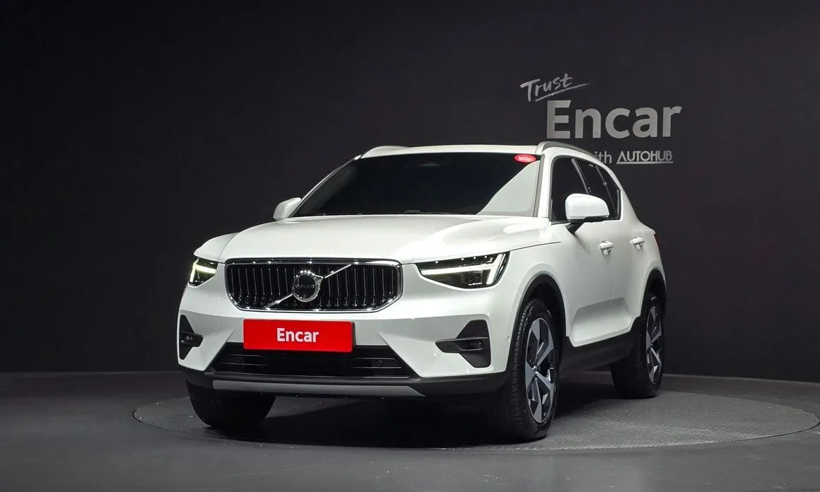 Volvo XC40 2025 из KR, фото 3