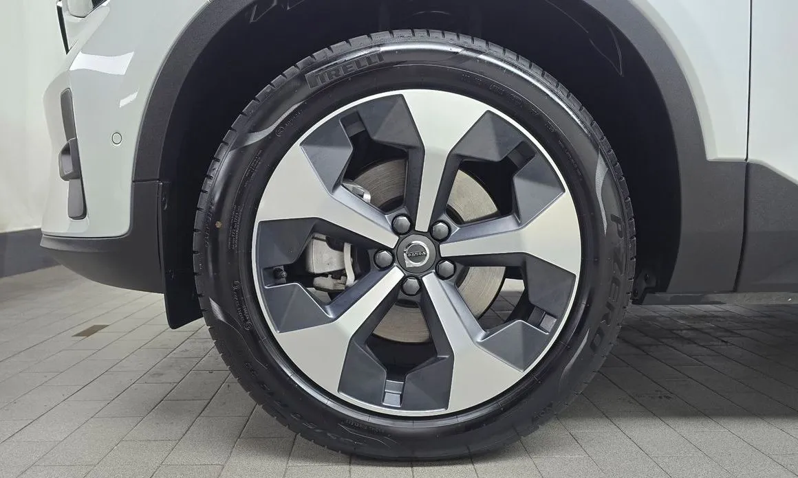 Volvo XC40 2025 из KR, фото 9