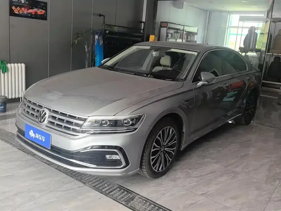 Volkswagen Phideon — фото 1