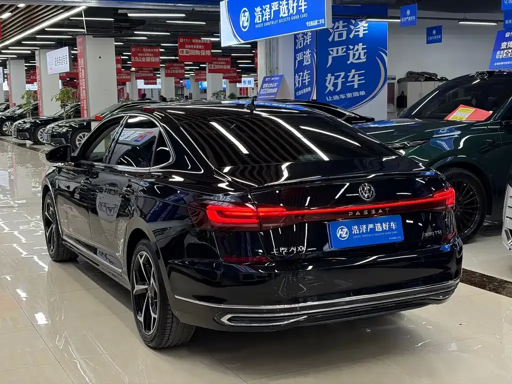 Volkswagen Passat — фото 5
