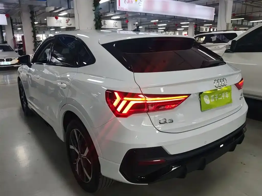 Audi Q3 Sportback — фото 9