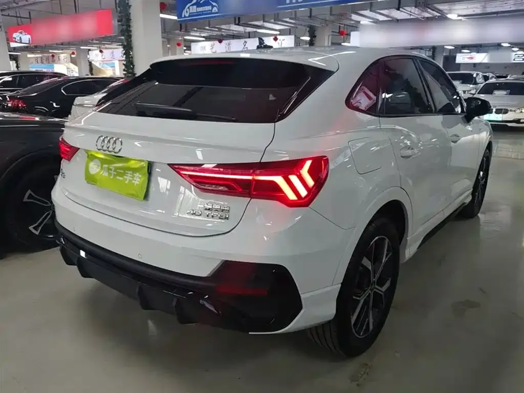 Audi Q3 Sportback — фото 7
