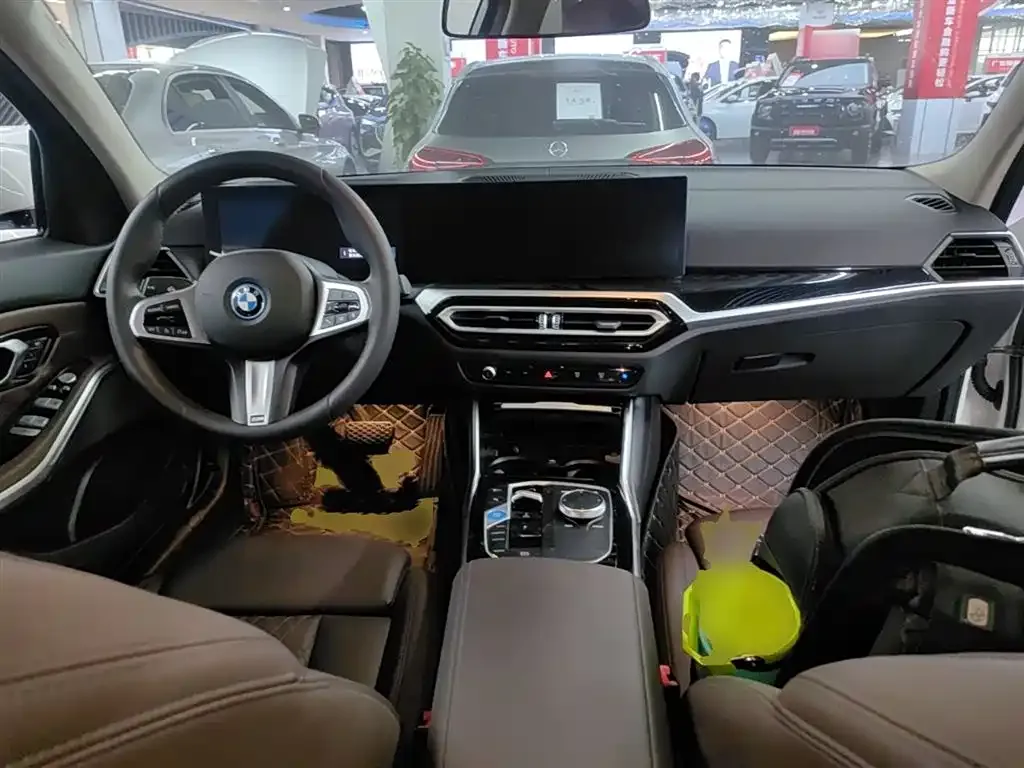 BMW i3 — фото 10