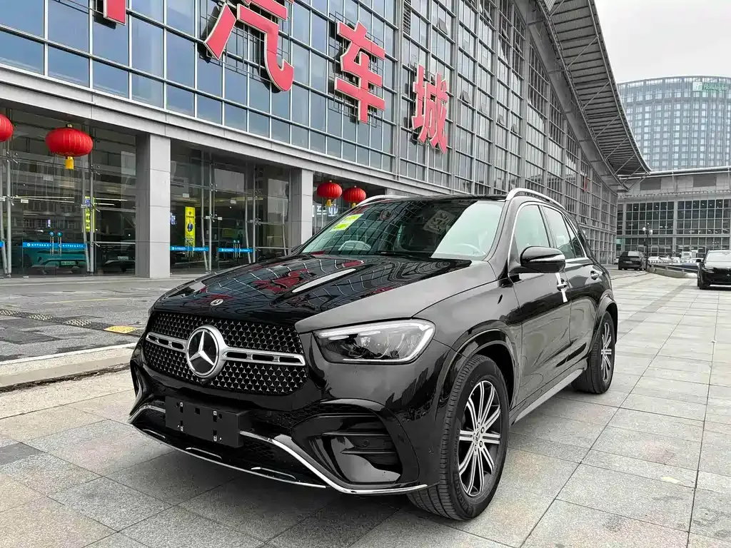 Mercedes-Benz GLE — фото 1