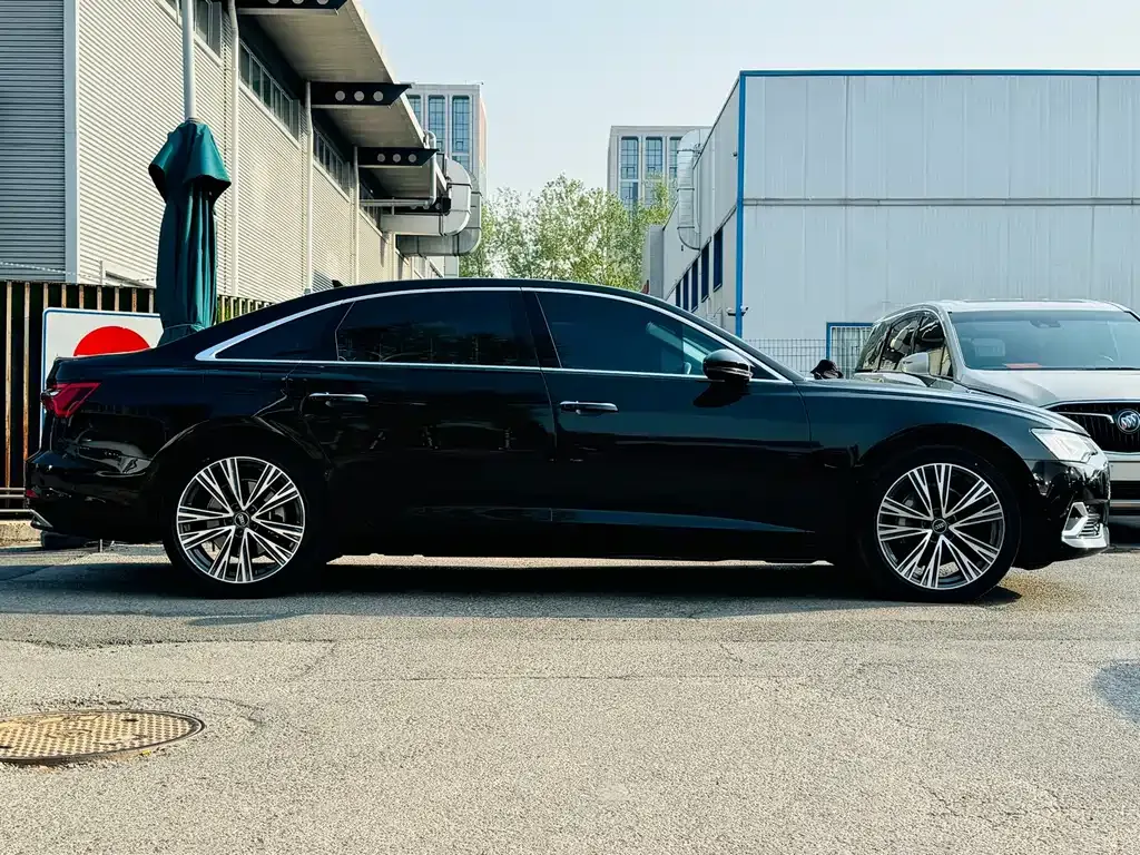 Audi A6L — фото 6