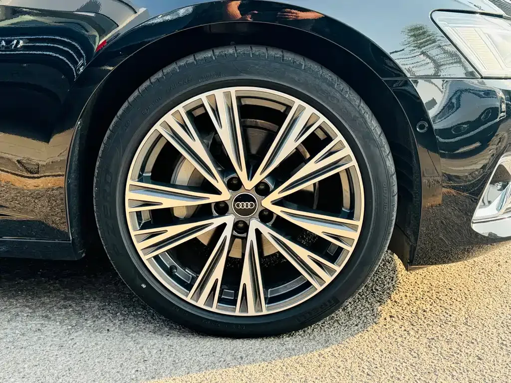 Audi A6L — фото 3