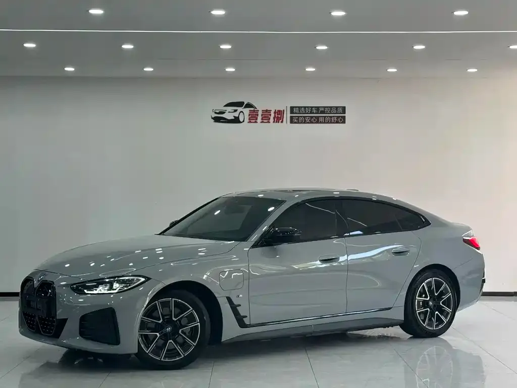 BMW i4