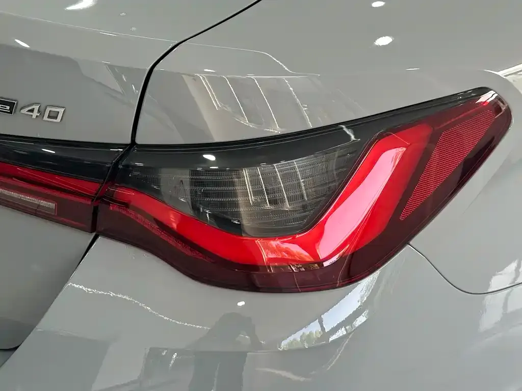BMW i4 2023 из CN, фото 4