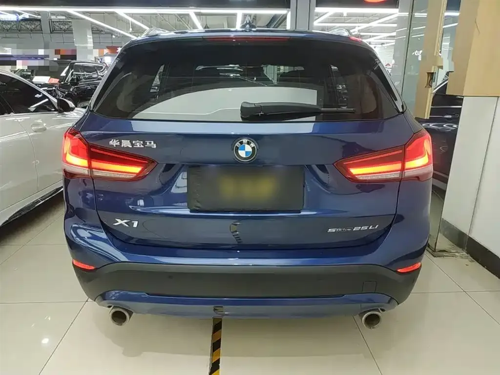 BMW X1 — фото 2