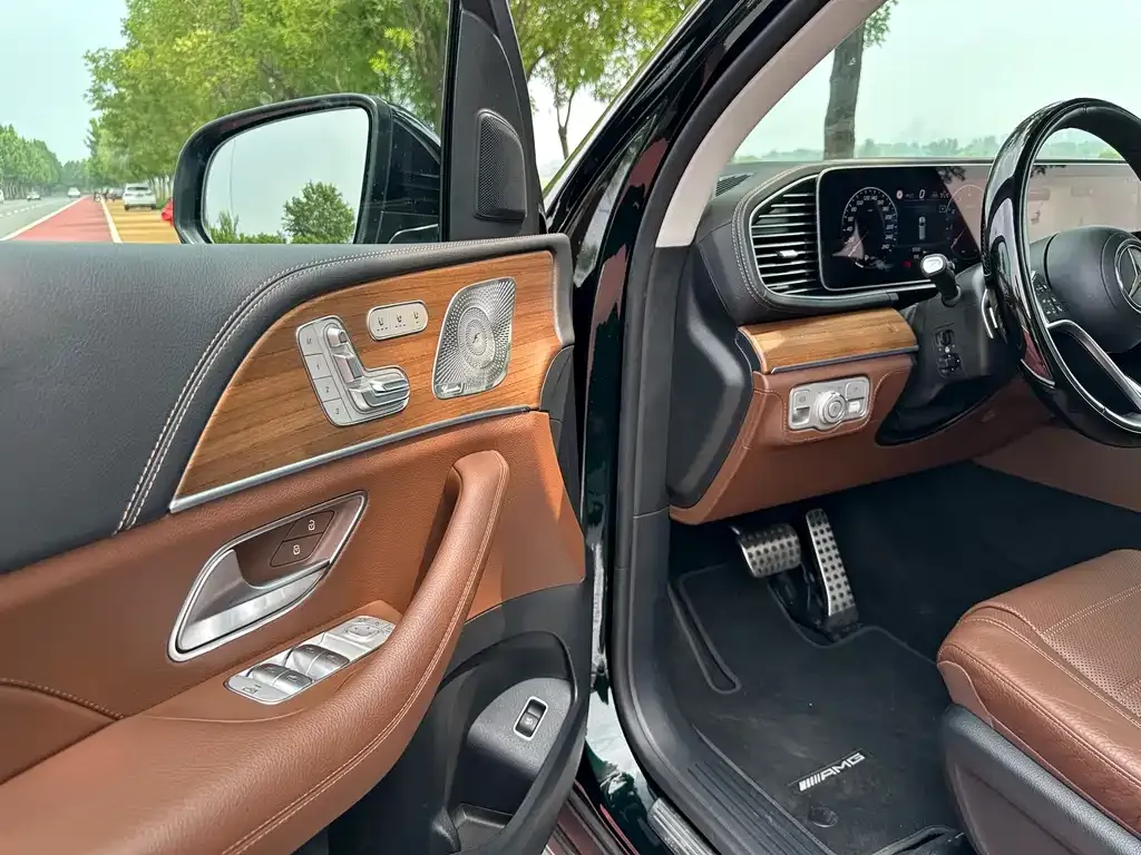 Mercedes-Benz GLS — фото 4
