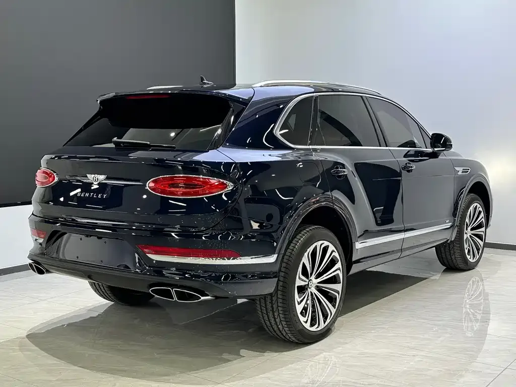 Bentley Bentayga — фото 2