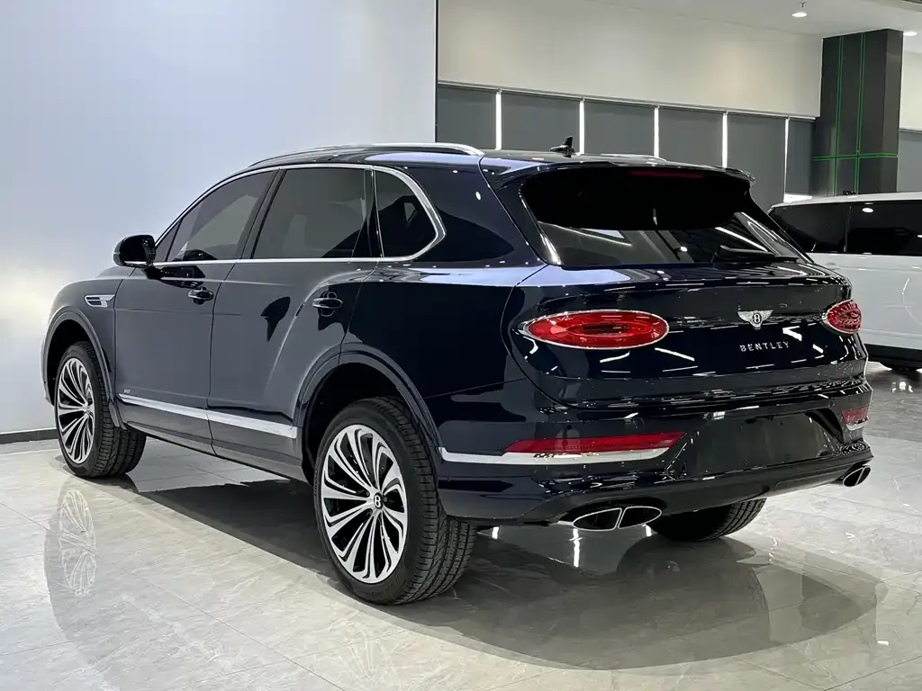 Bentley Bentayga — фото 8