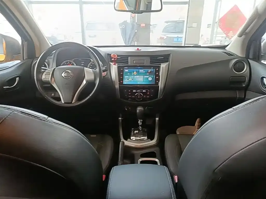 Nissan Navara 2021 из CN, фото 3