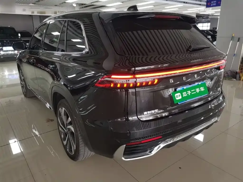 Geely Xingyue L — фото 9