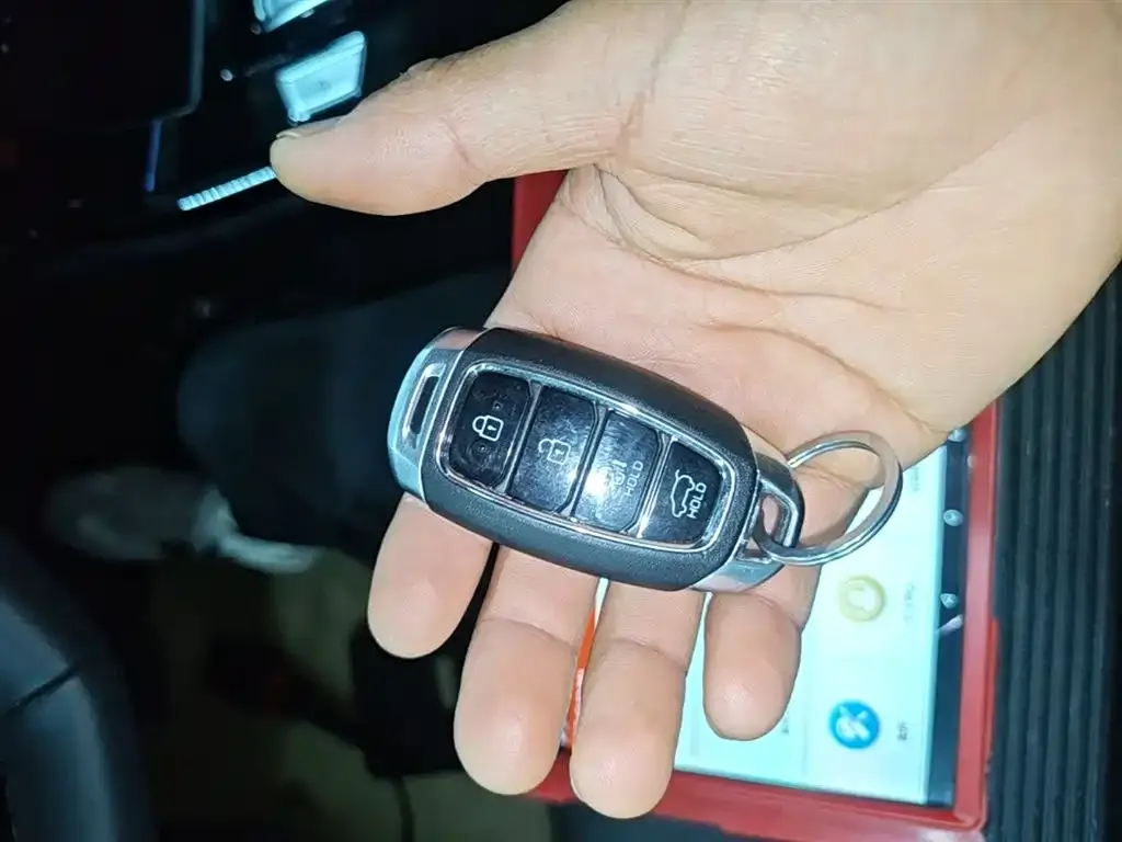 Hyundai Custo — фото 10