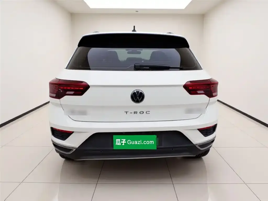 Volkswagen T-Roc — фото 2