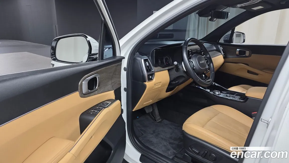 Kia Sorento — фото 9