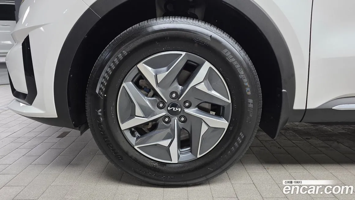 Kia Sorento — фото 7