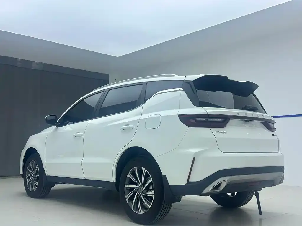 Geely Vision X6 — фото 10