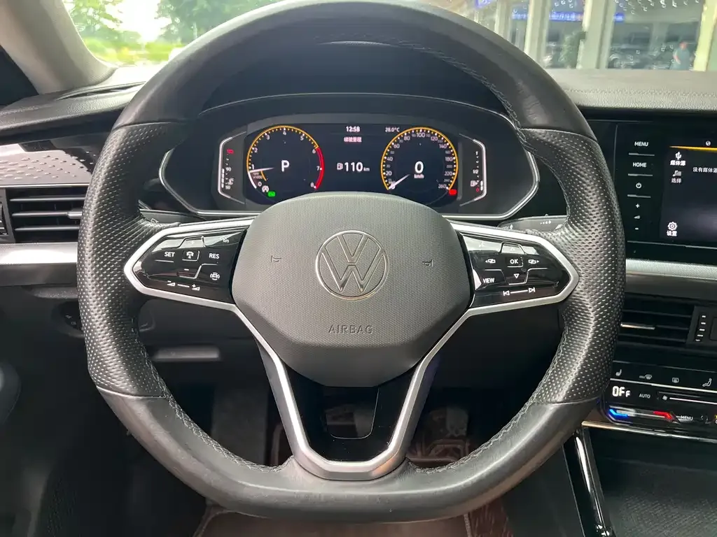 Volkswagen Passat — фото 5