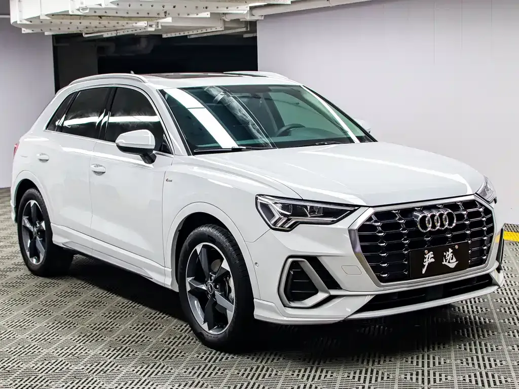 Audi Q3 — фото 7