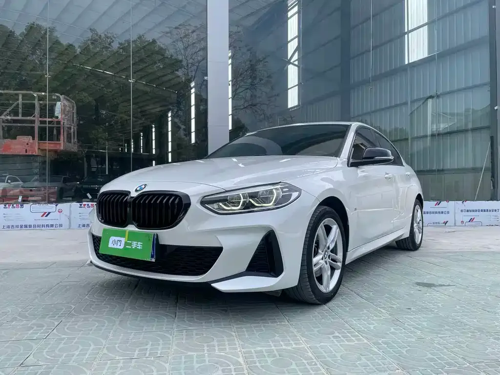 BMW 1 Series — фото 1