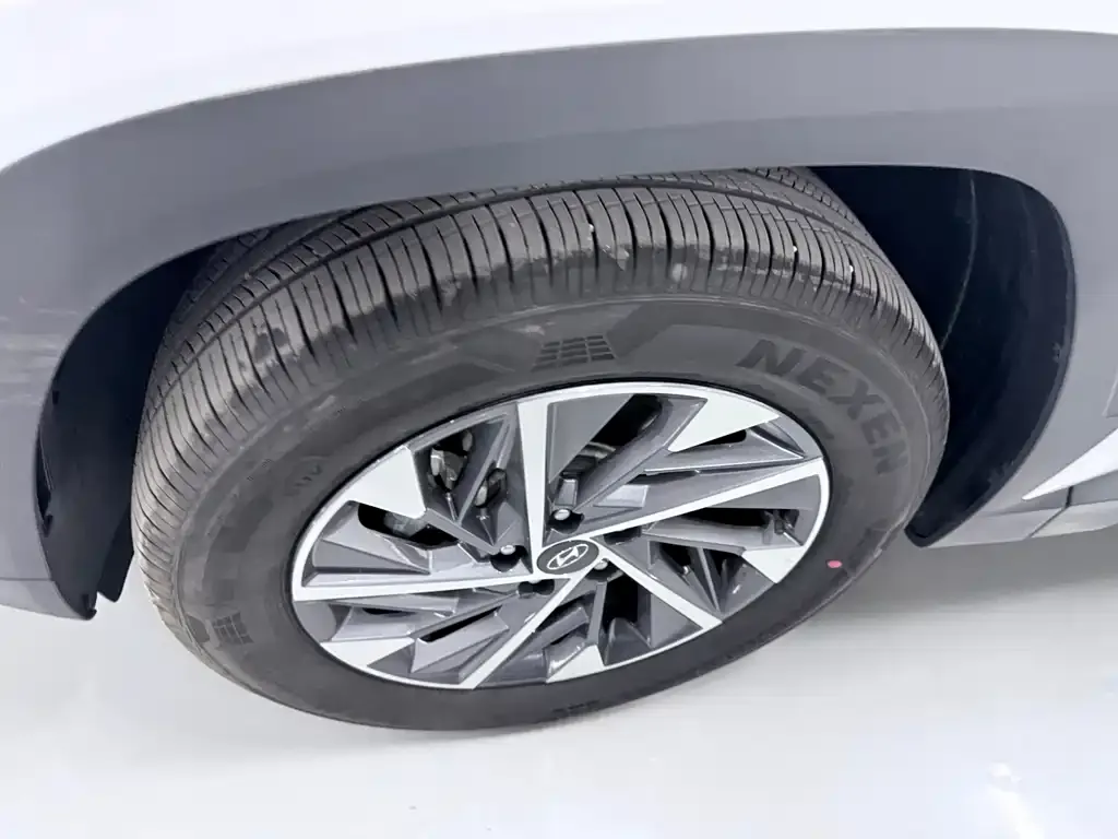 Hyundai Tucson — фото 4
