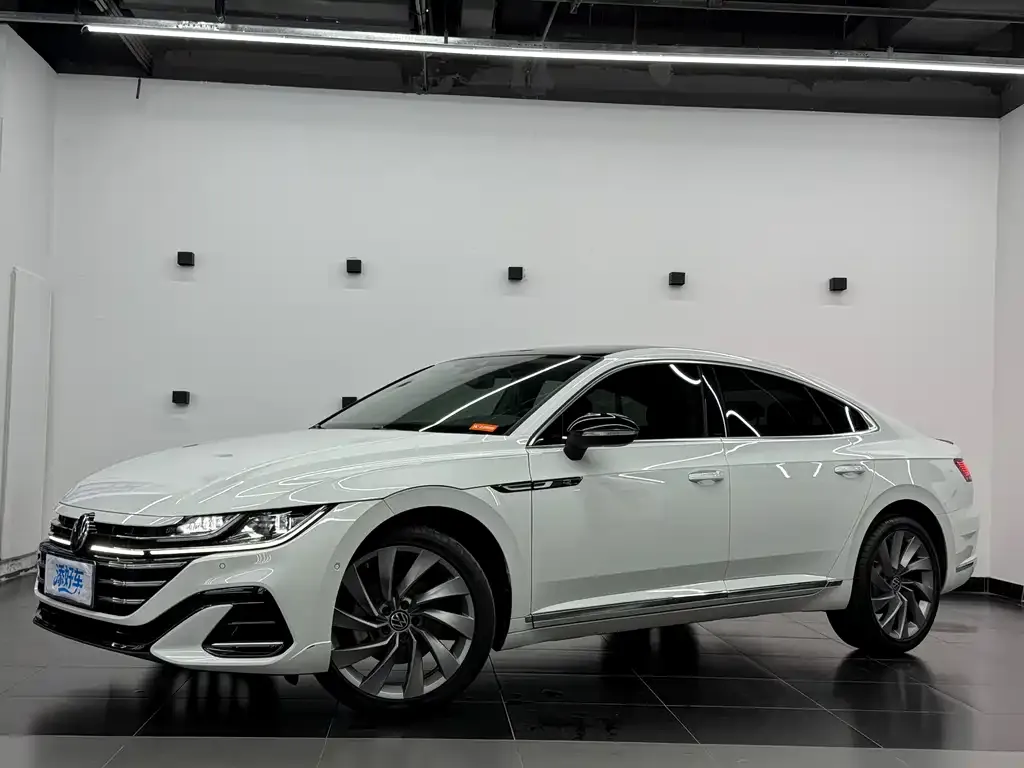 Volkswagen CC — фото 1