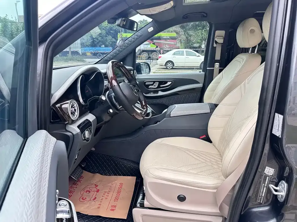 Mercedes-Benz V-Class 2021 из CN, фото 3
