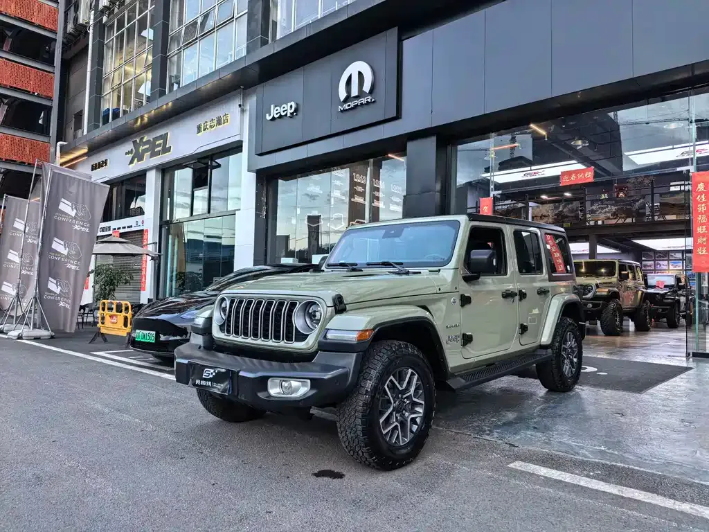 Jeep Wrangler — фото 1