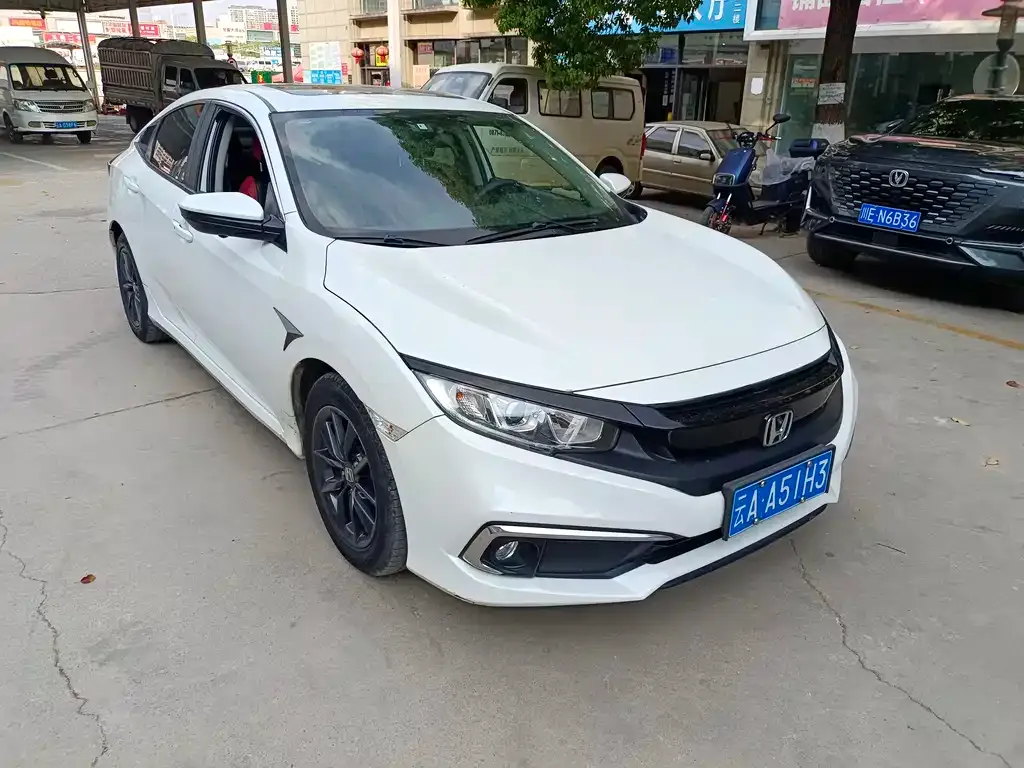 Honda Civic — фото 8