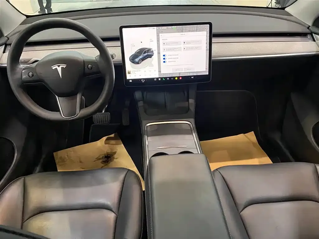 Tesla Model Y — фото 2