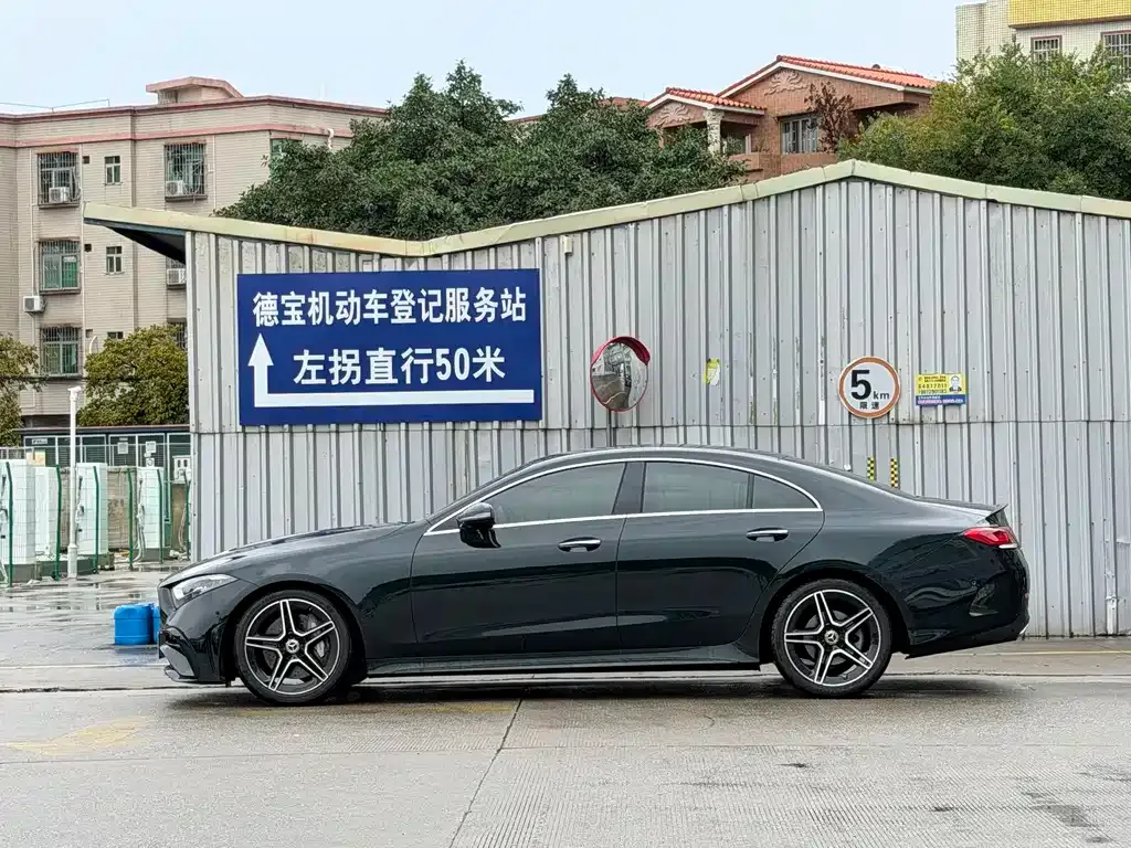 Mercedes-Benz CLS — фото 10