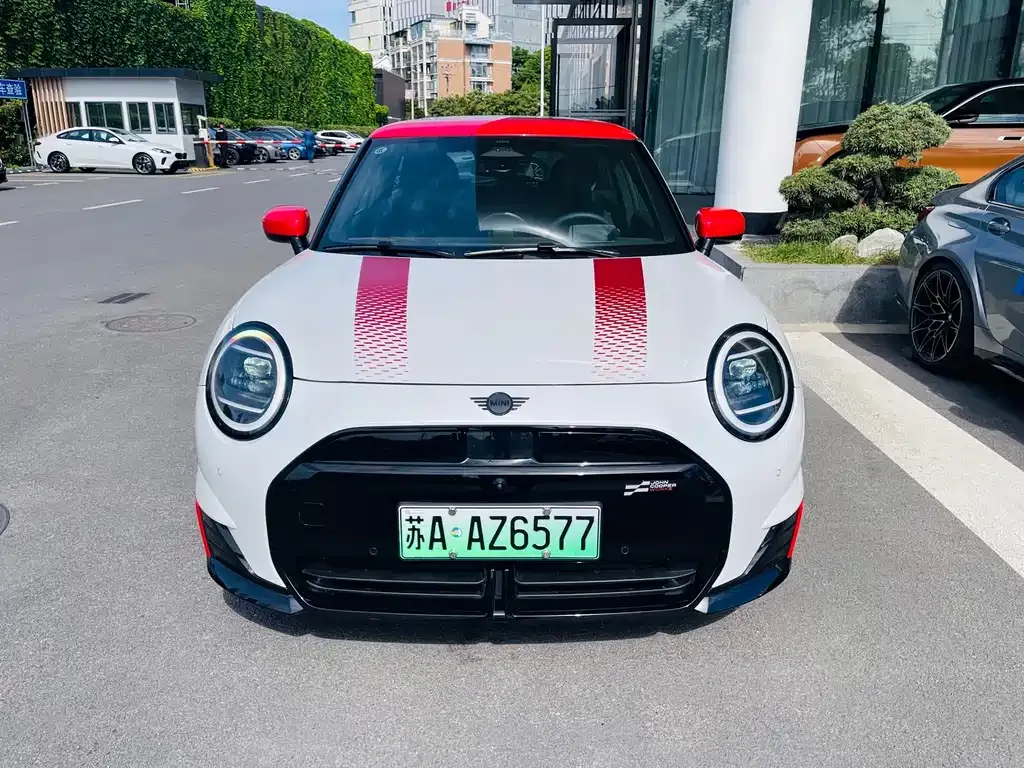 MINI JCW Electric 2025 из CN, фото 7