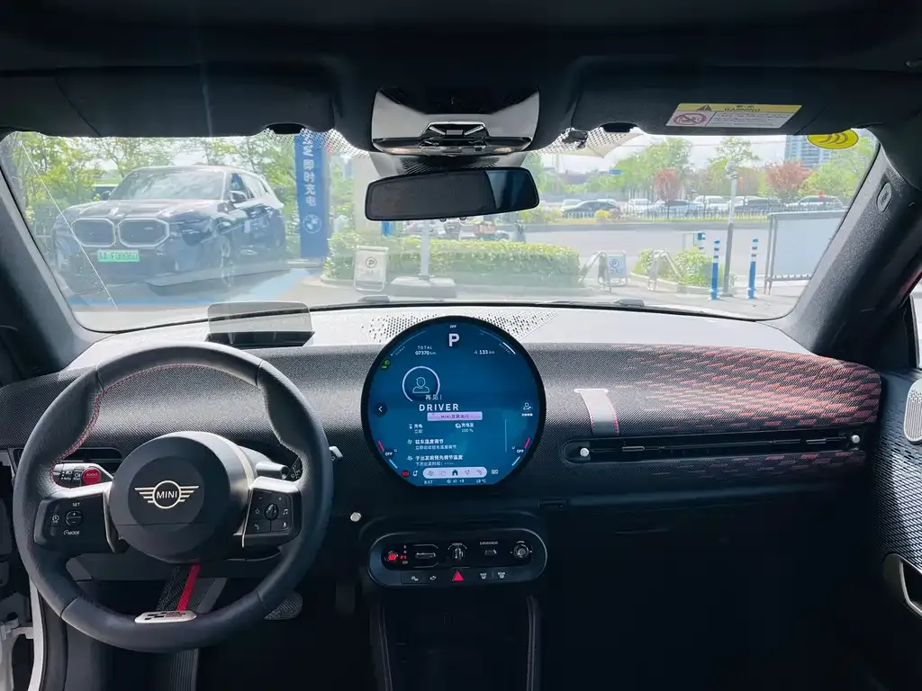 MINI JCW Electric 2025 из CN, фото 5