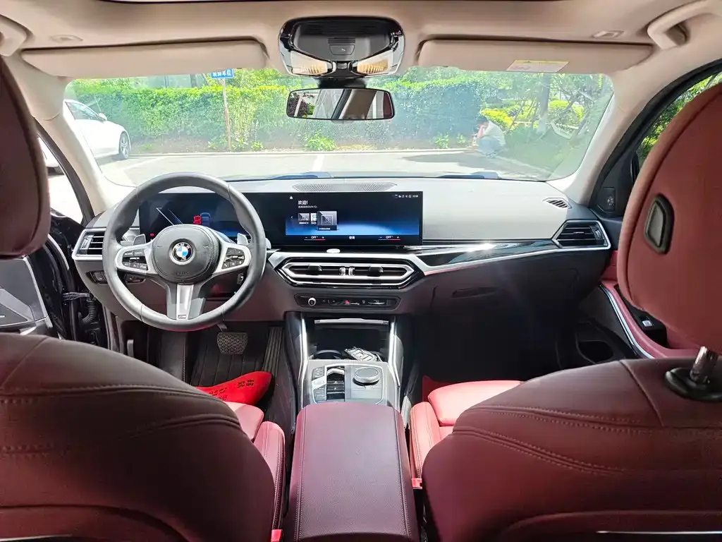 BMW 3 Series 2023 из CN, фото 2