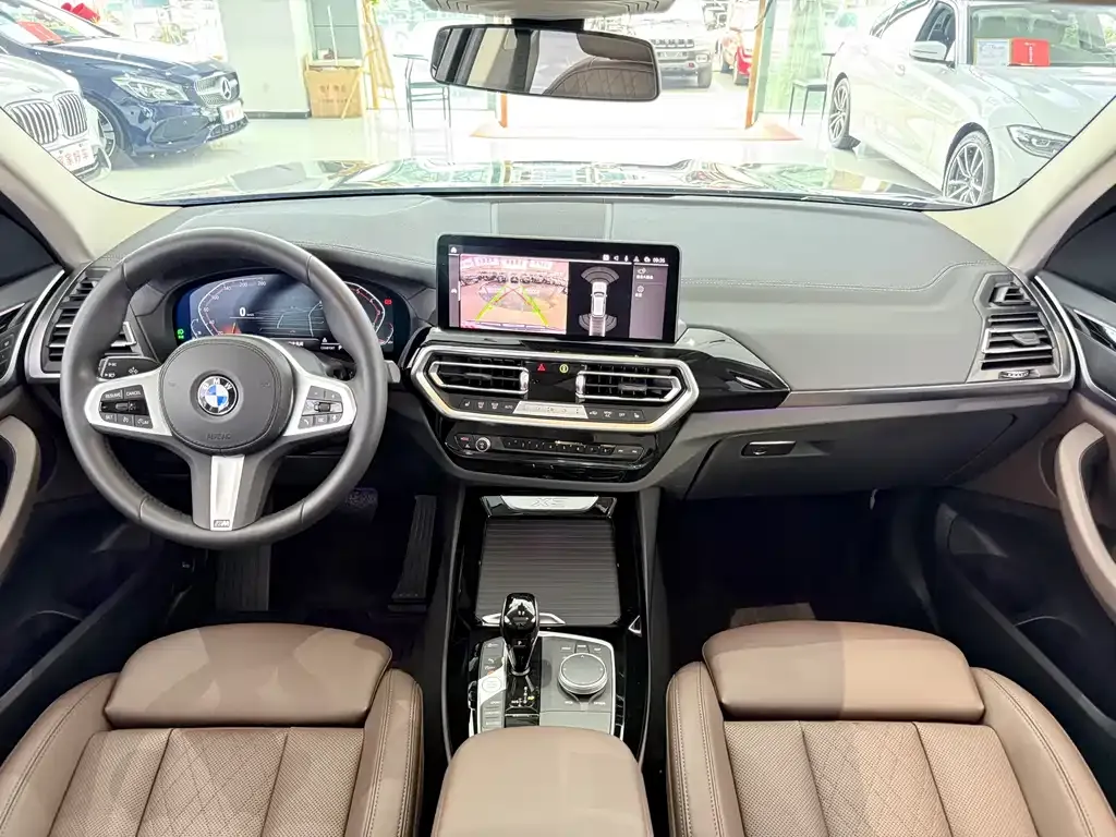 BMW X3 — фото 9