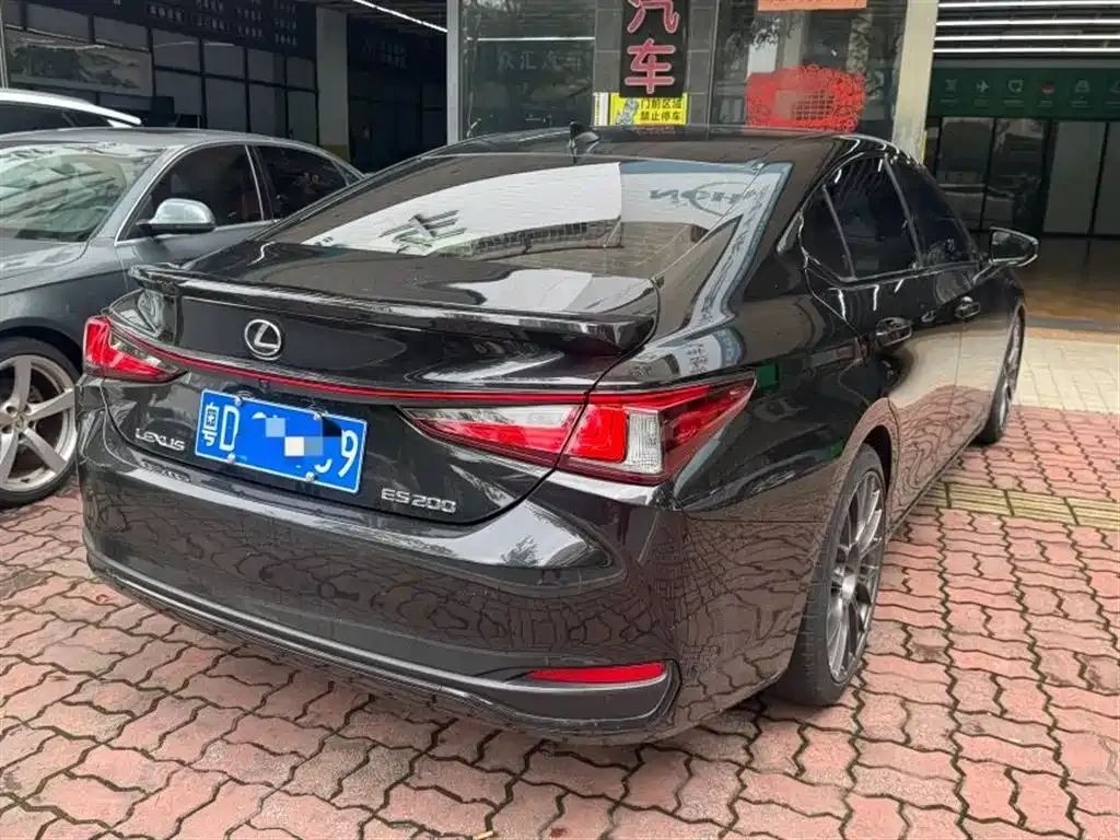 Lexus ES 2021 из CN, фото 9