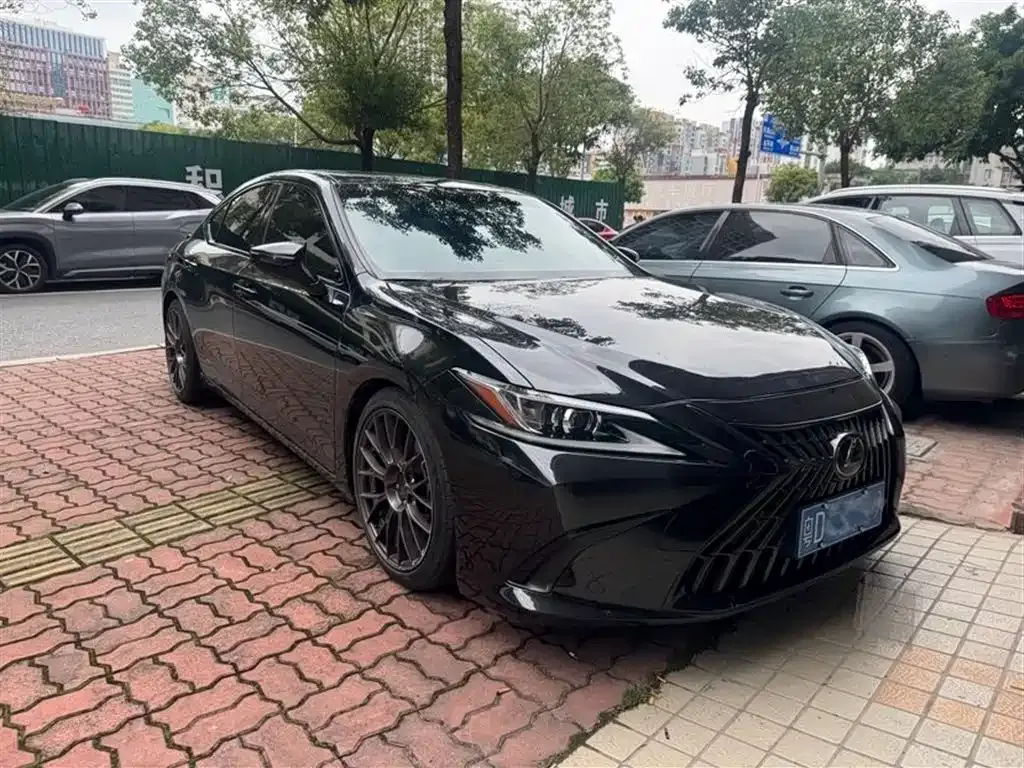 Lexus ES 2021 из CN, фото 8