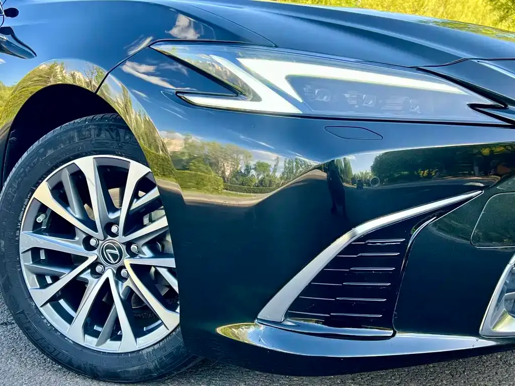 Lexus ES — фото 9