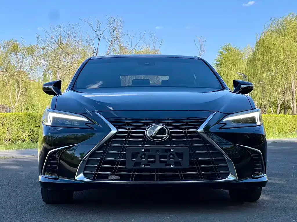 Lexus ES — фото 6