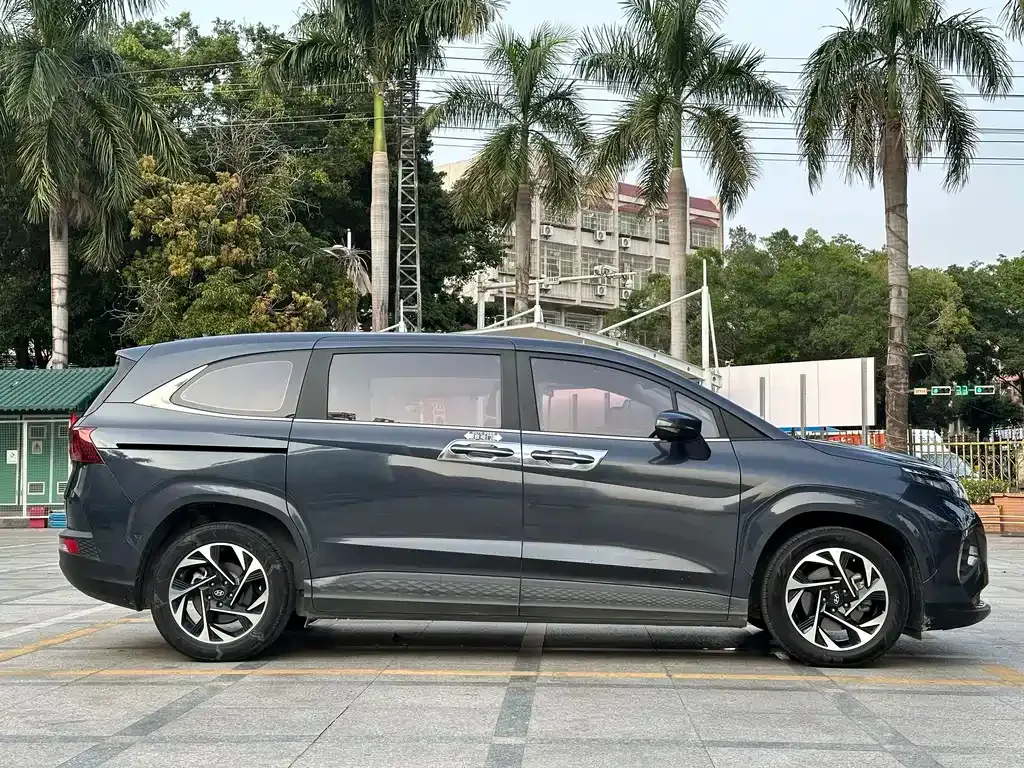 Hyundai Custo — фото 8