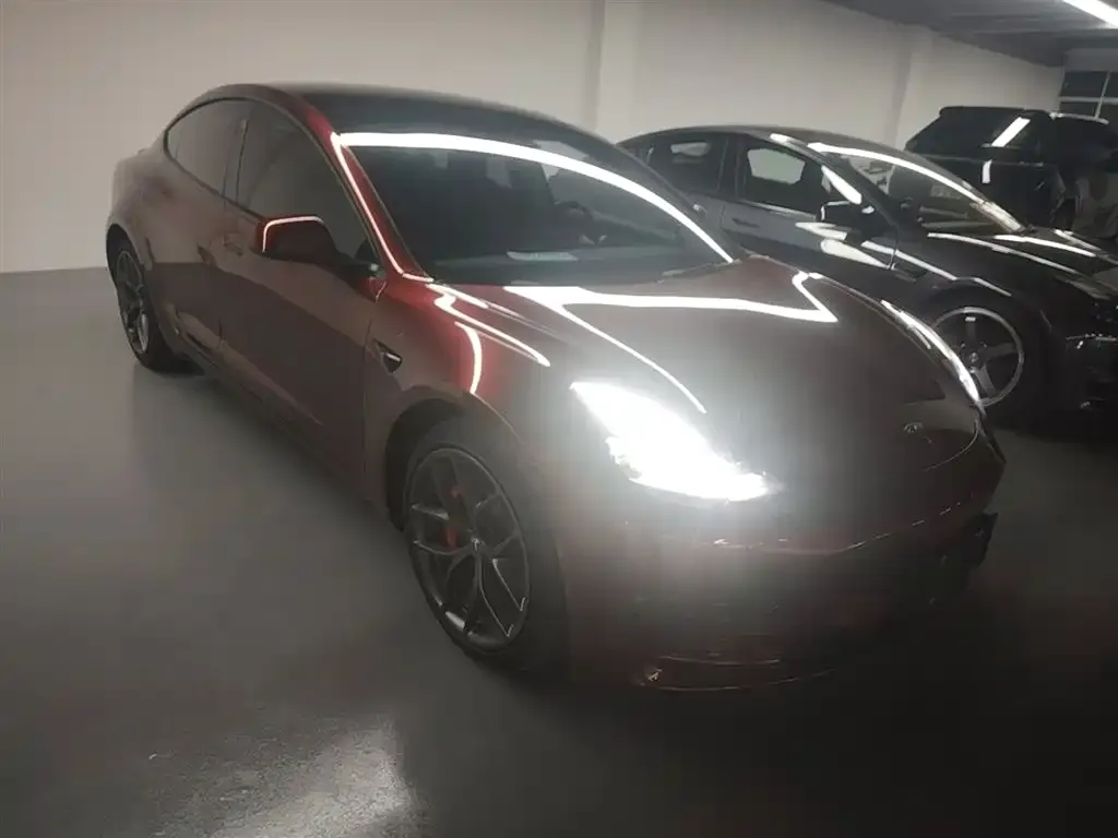 Tesla Model 3 — фото 6