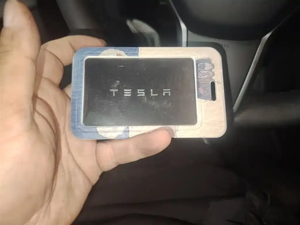 Tesla Model 3 — фото 2