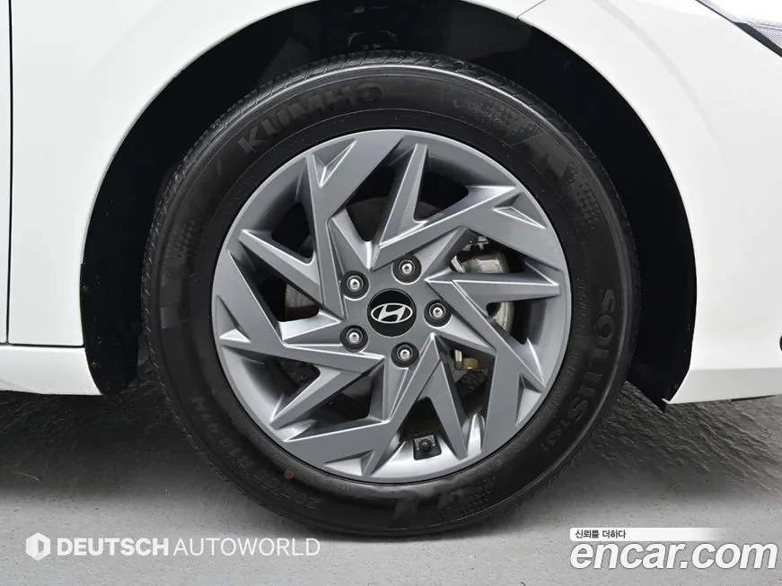 Hyundai AVANTE — фото 10