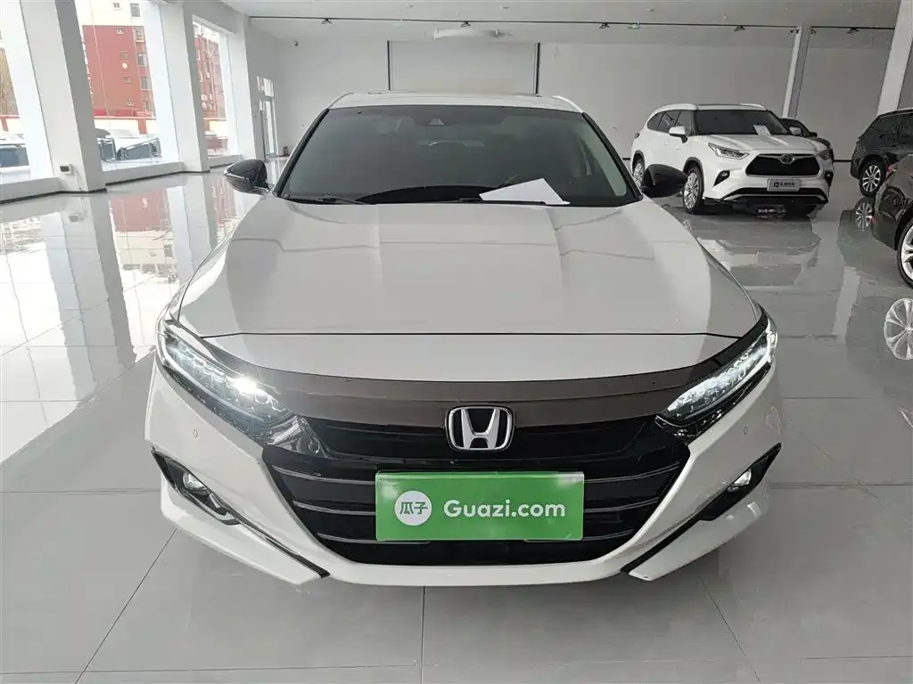 Honda Accord — фото 6
