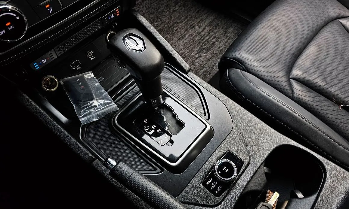 KG Mobility (Ssangyong) Rexton — фото 9